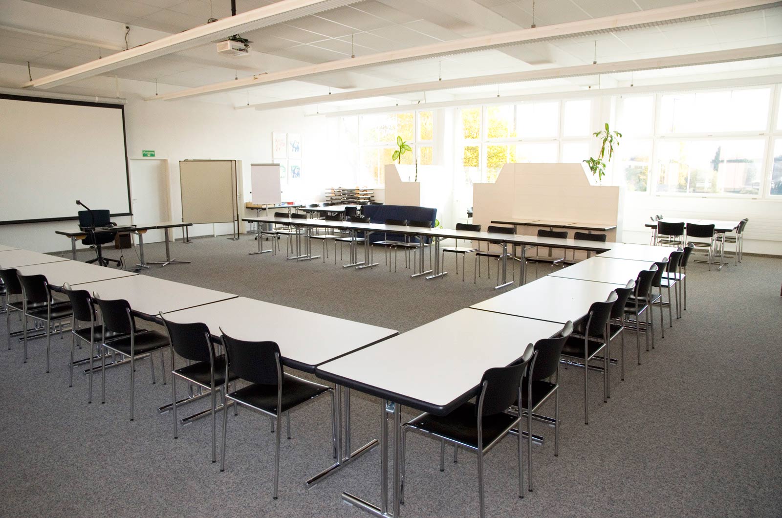 #nivo_desc_8 Seminarraum-HC